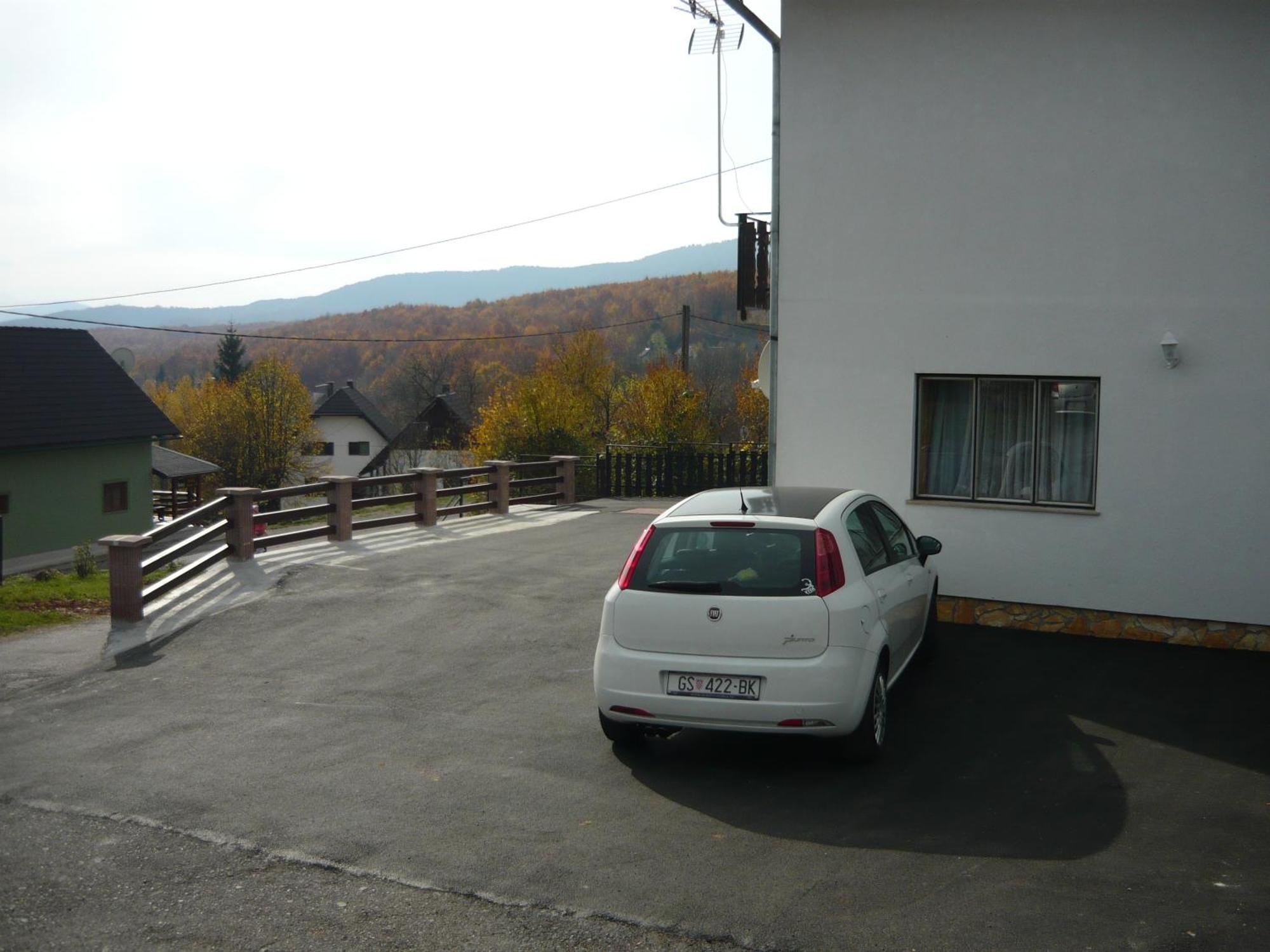 Guest House Aurora Poljanak Exterior photo